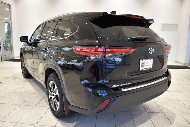 used 2021 Toyota Highlander Hybrid car, priced at $29,498