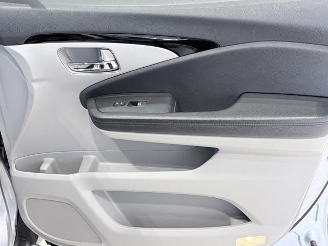 used 2021 Honda Pilot car, priced at $29,361