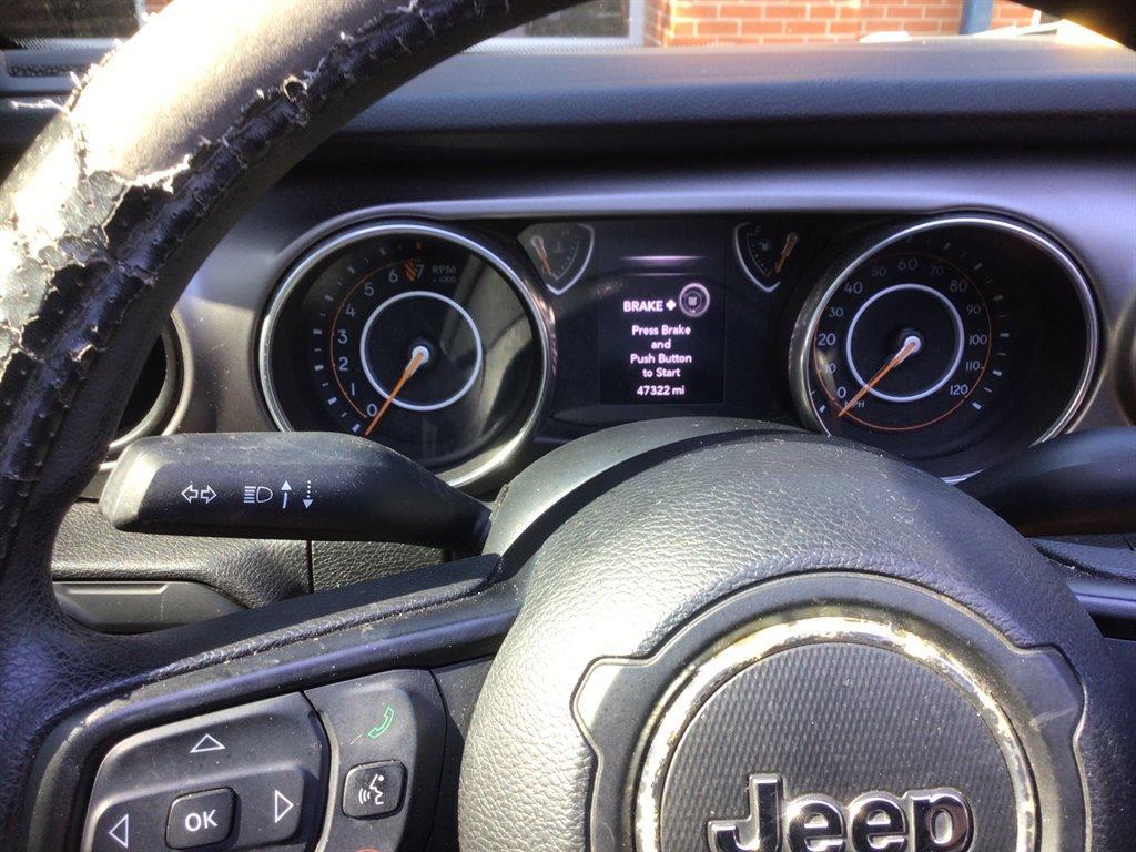 used 2018 Jeep Wrangler Unlimited car, priced at $27,995