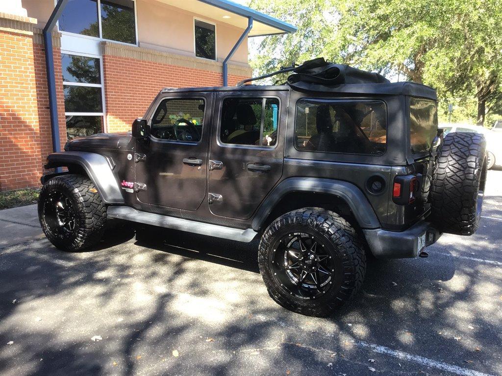 used 2018 Jeep Wrangler Unlimited car, priced at $27,995