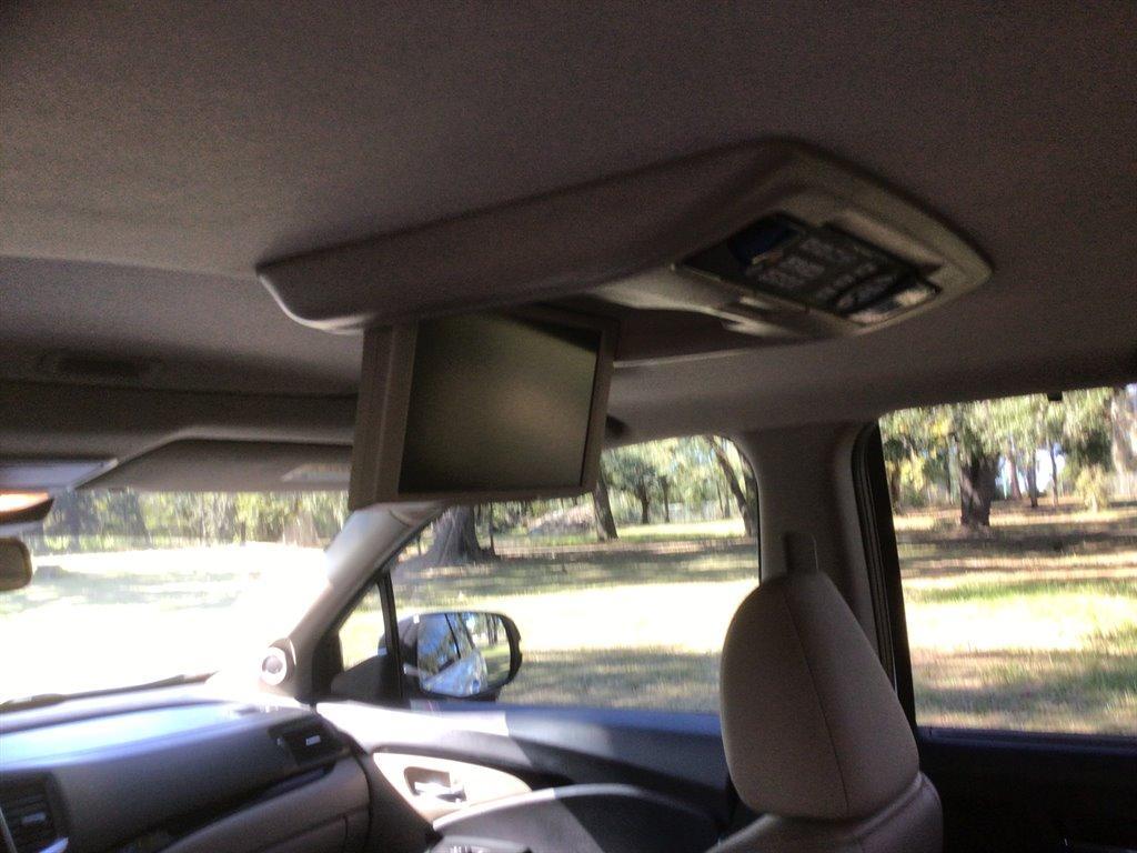 used 2017 Honda Pilot car, priced at $15,995