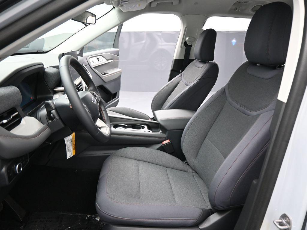 new 2025 Ford Explorer car, priced at $39,645