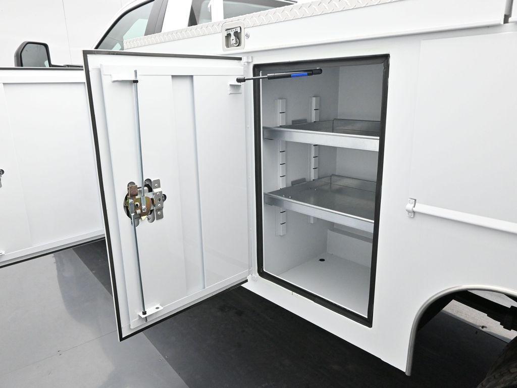 new 2025 Ford F-450 car, priced at $87,560