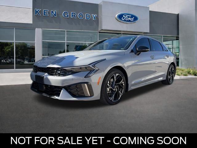 used 2025 Kia K5 car
