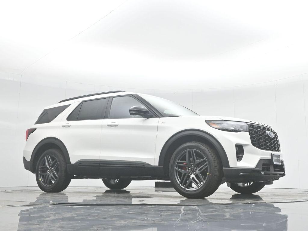 new 2025 Ford Explorer car, priced at $48,080