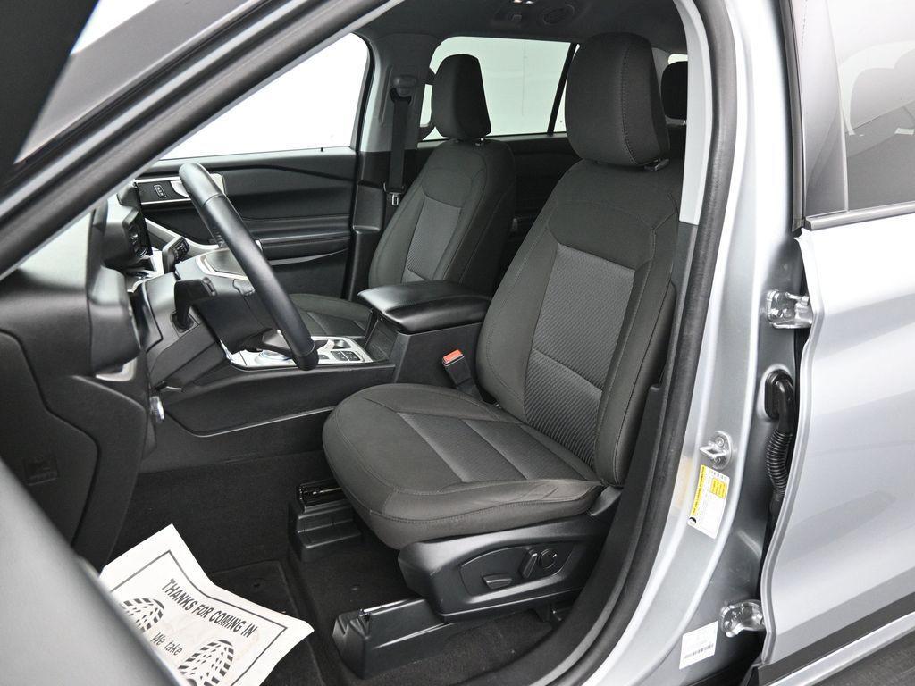 used 2023 Ford Explorer car, priced at $29,900