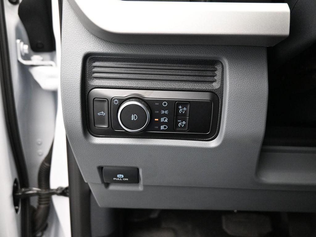 new 2025 Ford F-450 car, priced at $67,130