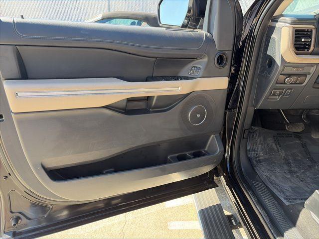 used 2024 Ford Expedition car, priced at $50,900