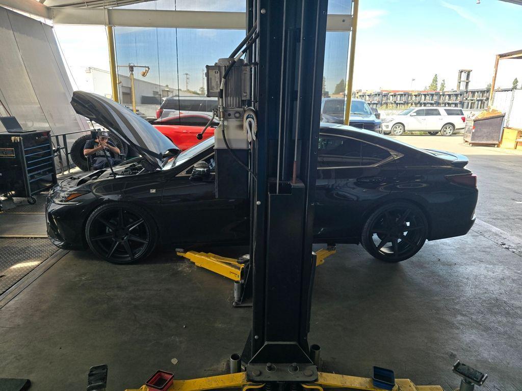 used 2022 Lexus ES 350 car, priced at $36,400