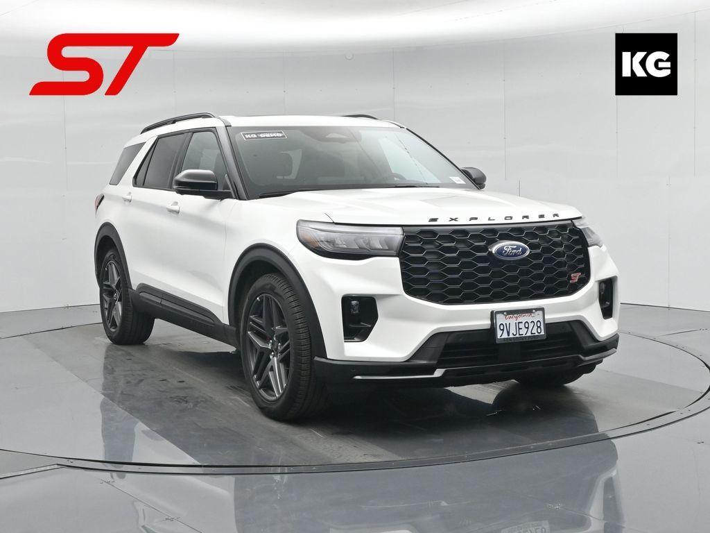 new 2025 Ford Explorer car, priced at $59,225