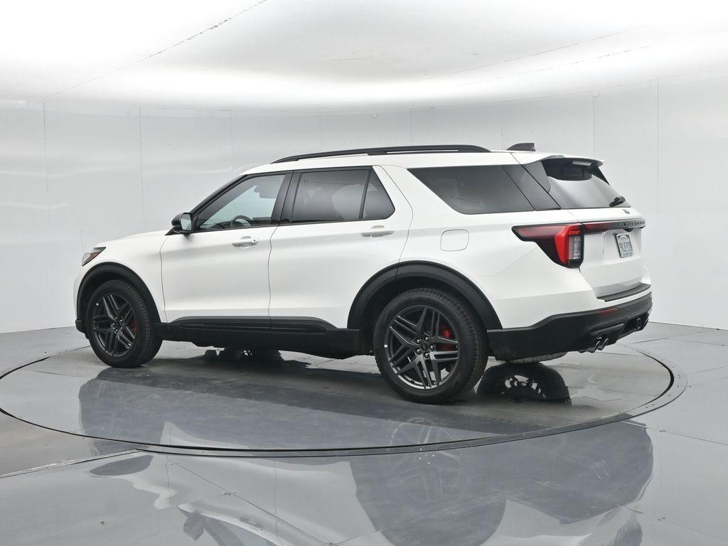 new 2025 Ford Explorer car, priced at $59,225