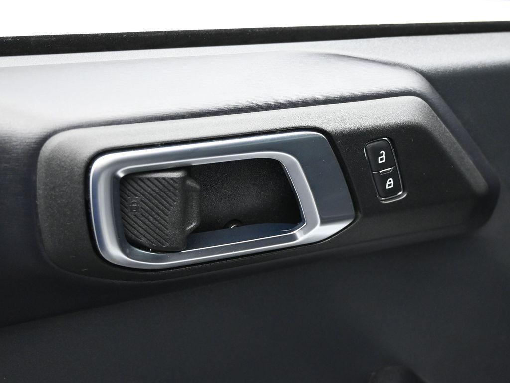 used 2025 Ford Bronco car, priced at $42,900