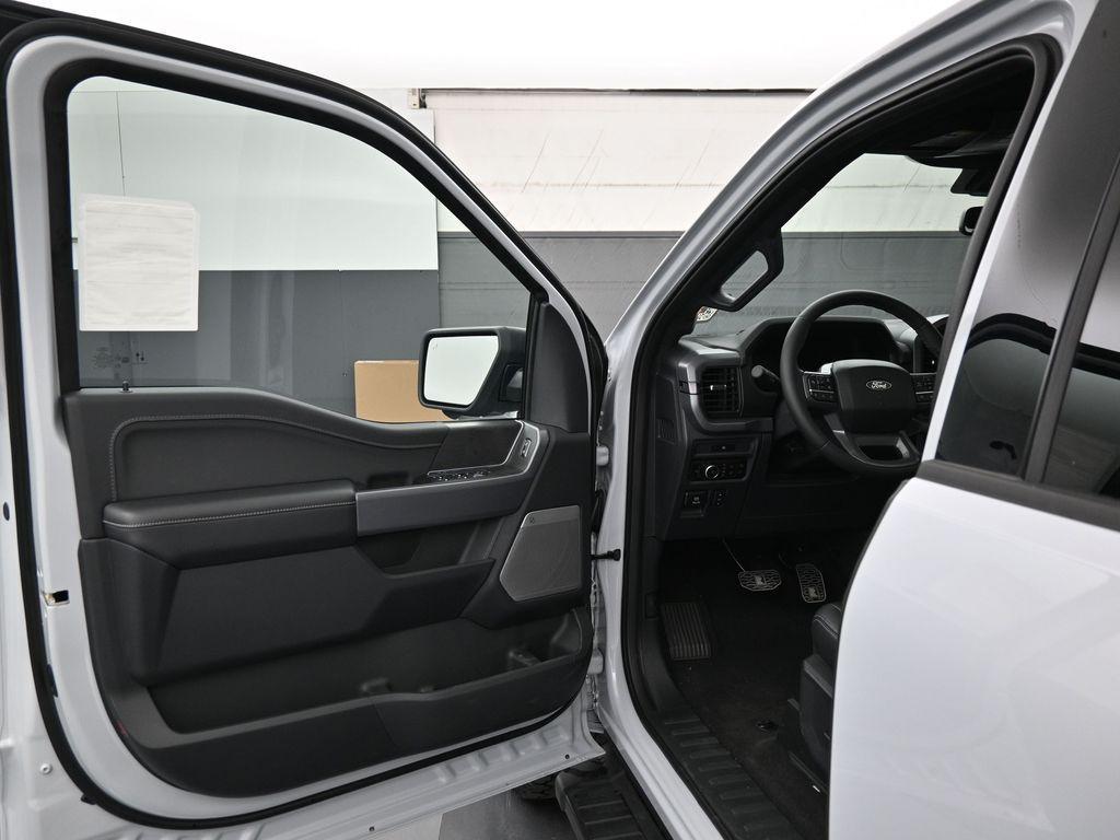 new 2025 Ford F-150 car, priced at $89,640
