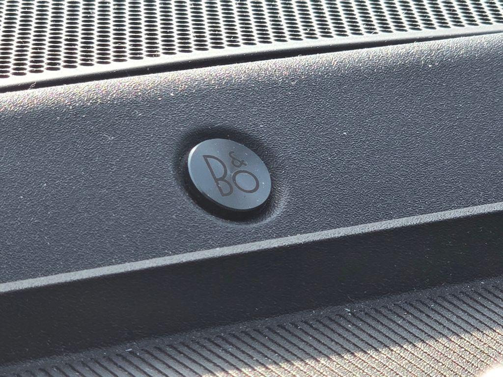 used 2022 Ford F-150 Lightning car, priced at $43,000