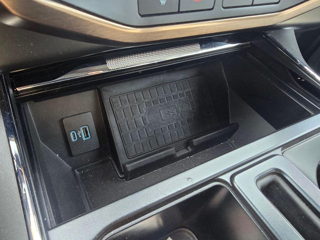 used 2022 Ford F-150 Lightning car, priced at $43,000