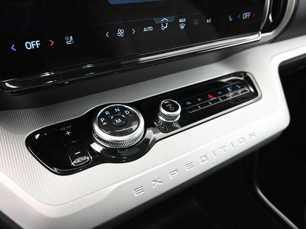 used 2025 Ford Expedition car, priced at $64,500