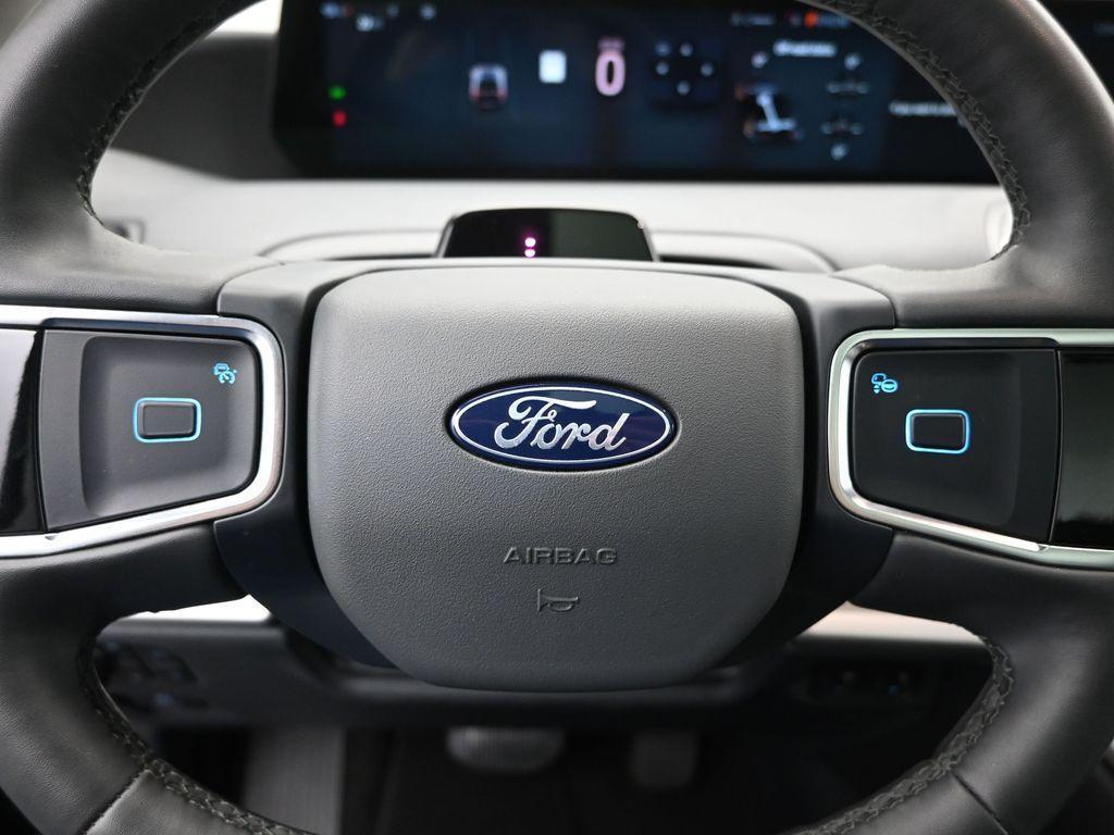 used 2025 Ford Expedition car, priced at $64,500