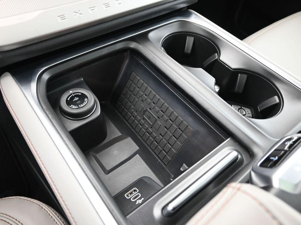 used 2025 Ford Expedition car, priced at $64,500