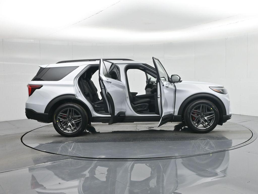 new 2026 Ford Explorer car, priced at $59,685
