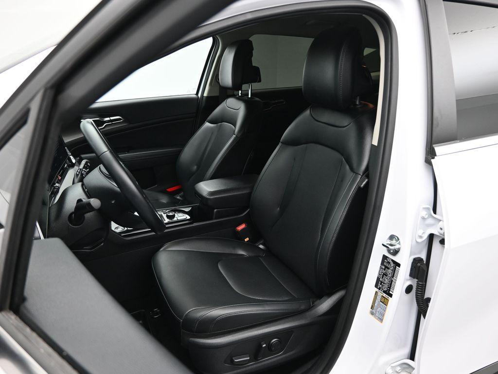 used 2024 Kia Sportage car, priced at $25,400