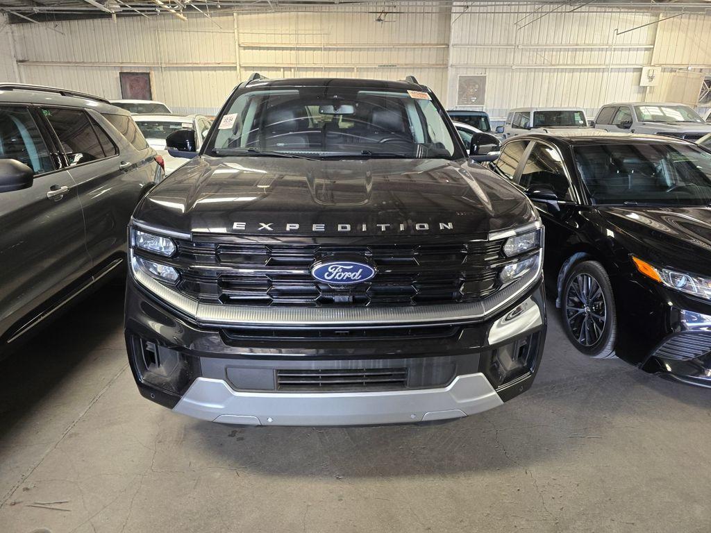 used 2025 Ford Expedition Max car, priced at $74,700