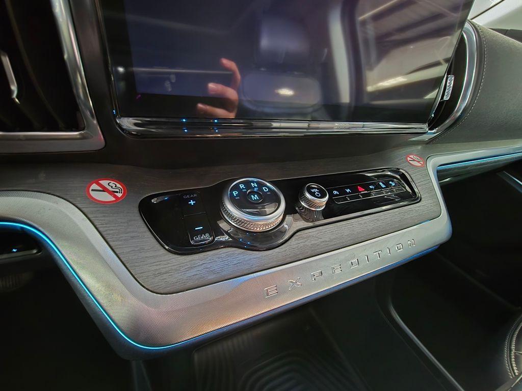 used 2025 Ford Expedition Max car, priced at $74,700