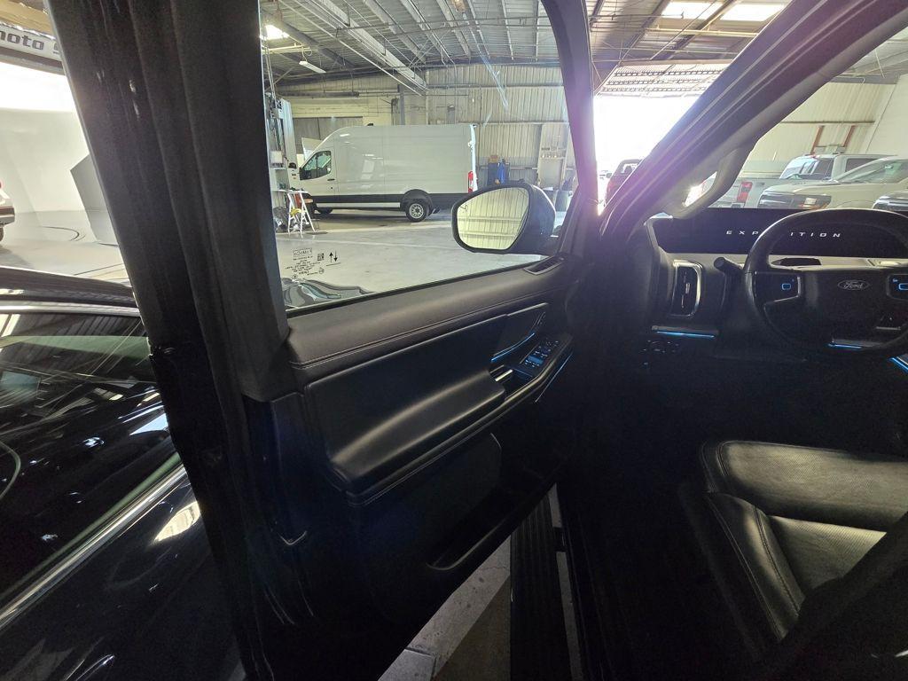 used 2025 Ford Expedition Max car, priced at $74,700