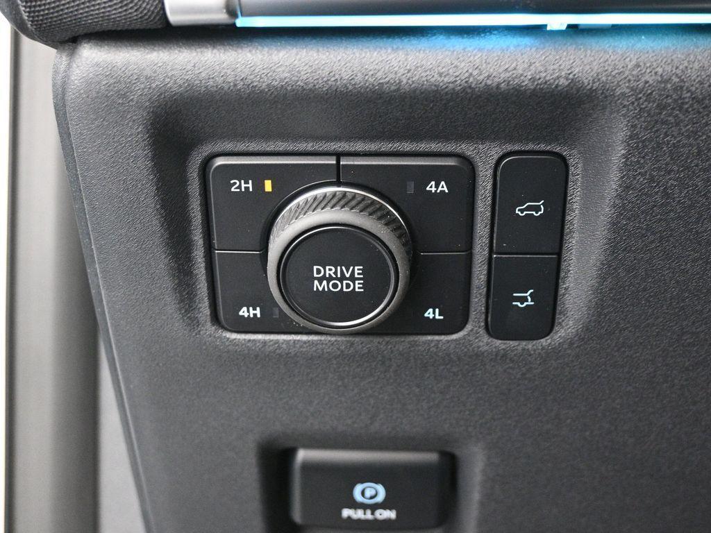 new 2025 Ford Expedition car, priced at $91,290