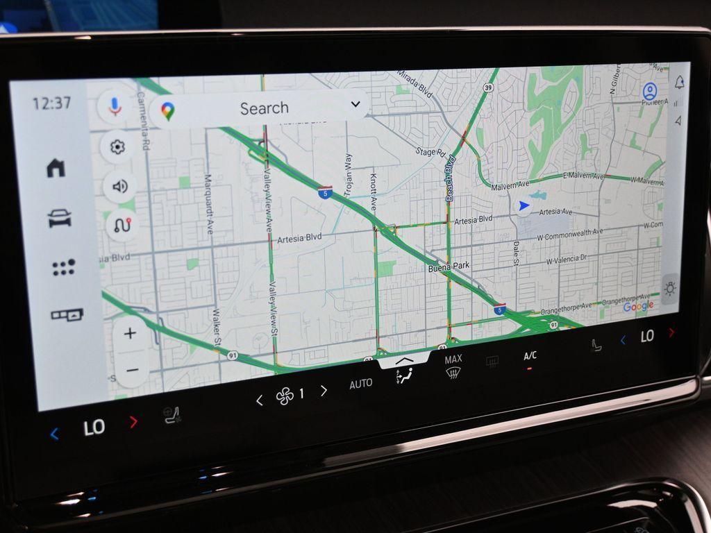 new 2025 Ford Expedition car, priced at $91,290