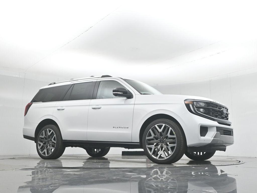 new 2025 Ford Expedition car, priced at $91,290