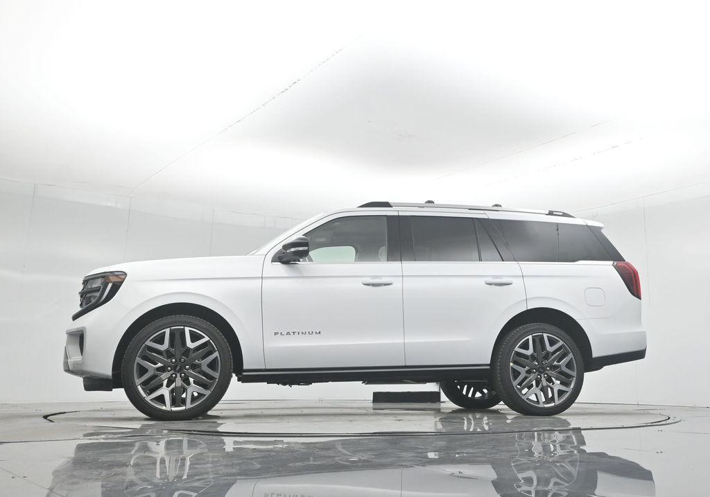 new 2025 Ford Expedition car, priced at $91,290