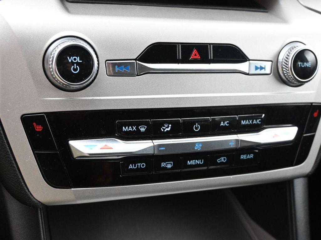 used 2021 Ford Explorer car, priced at $24,400