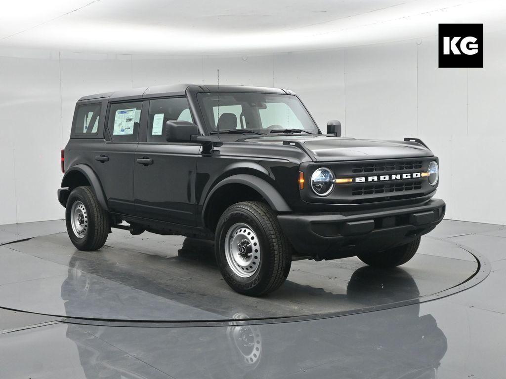 new 2025 Ford Bronco car, priced at $43,080