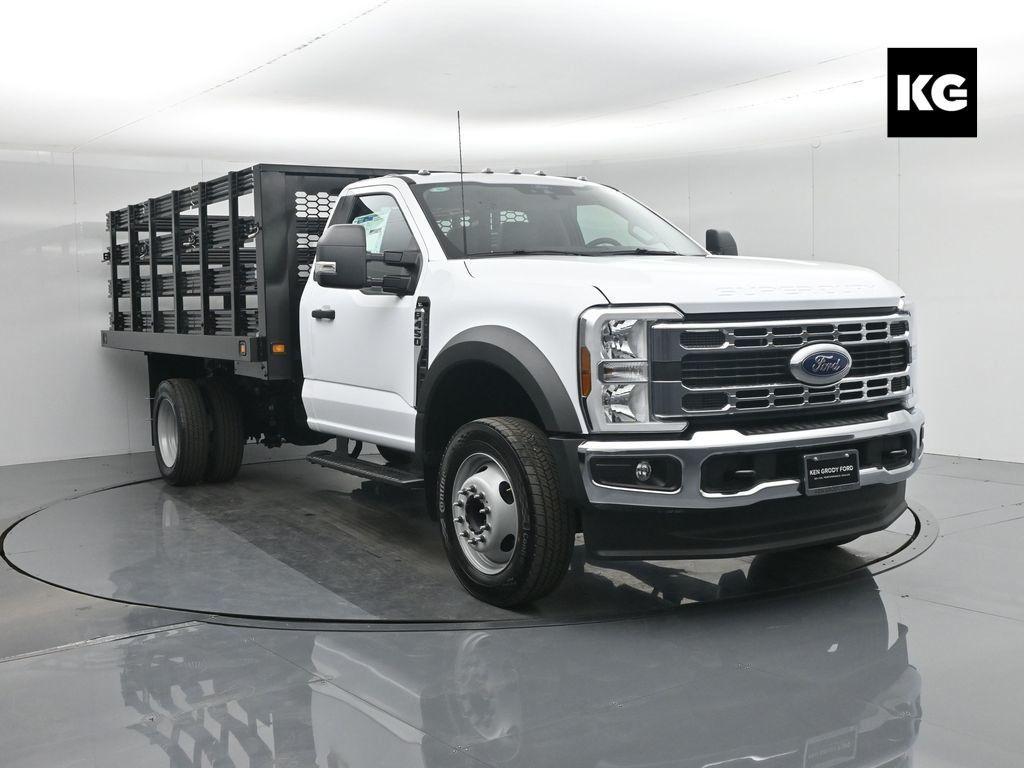 new 2025 Ford F-450 car, priced at $71,224
