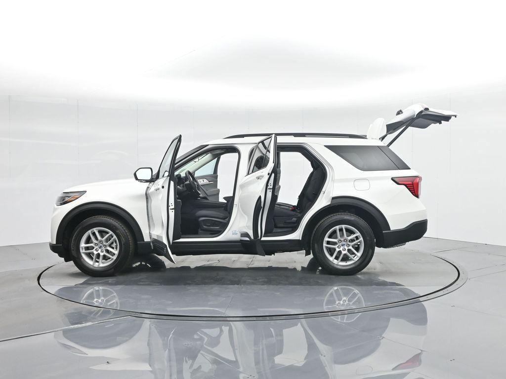new 2025 Ford Explorer car, priced at $44,145