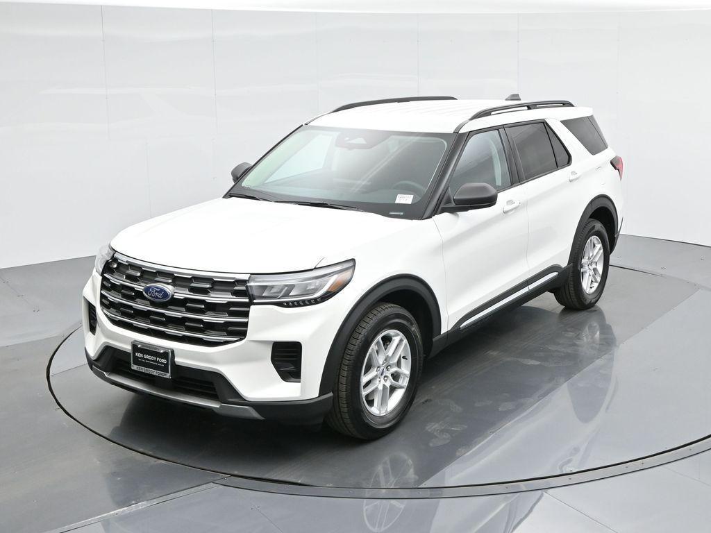 new 2025 Ford Explorer car, priced at $44,145