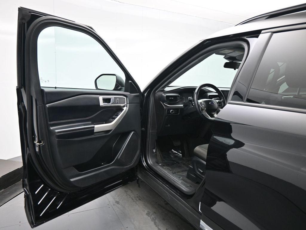 used 2022 Ford Explorer car, priced at $24,200