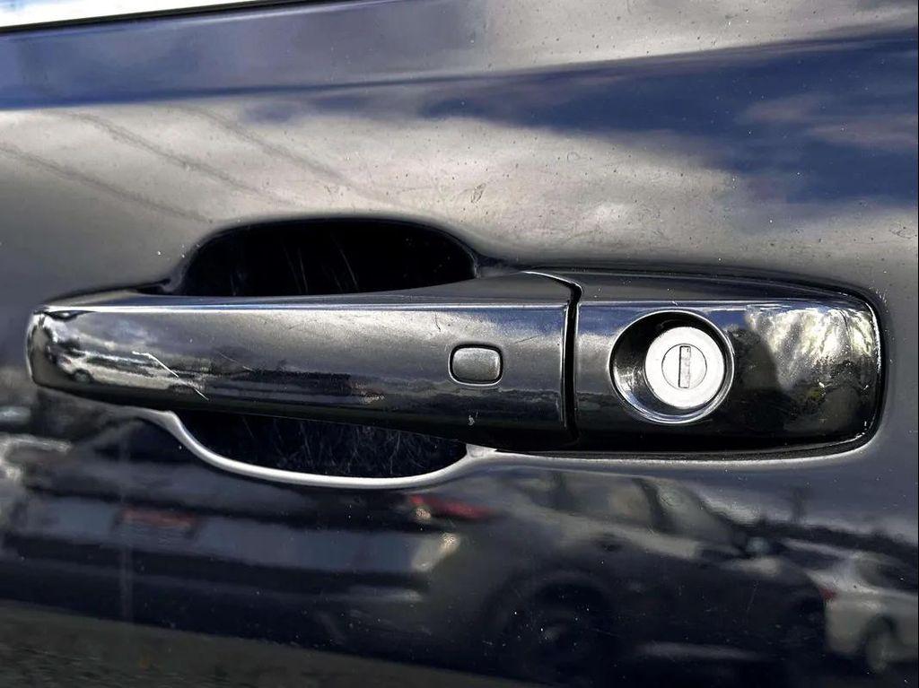 used 2019 Jeep Grand Cherokee car, priced at $16,444