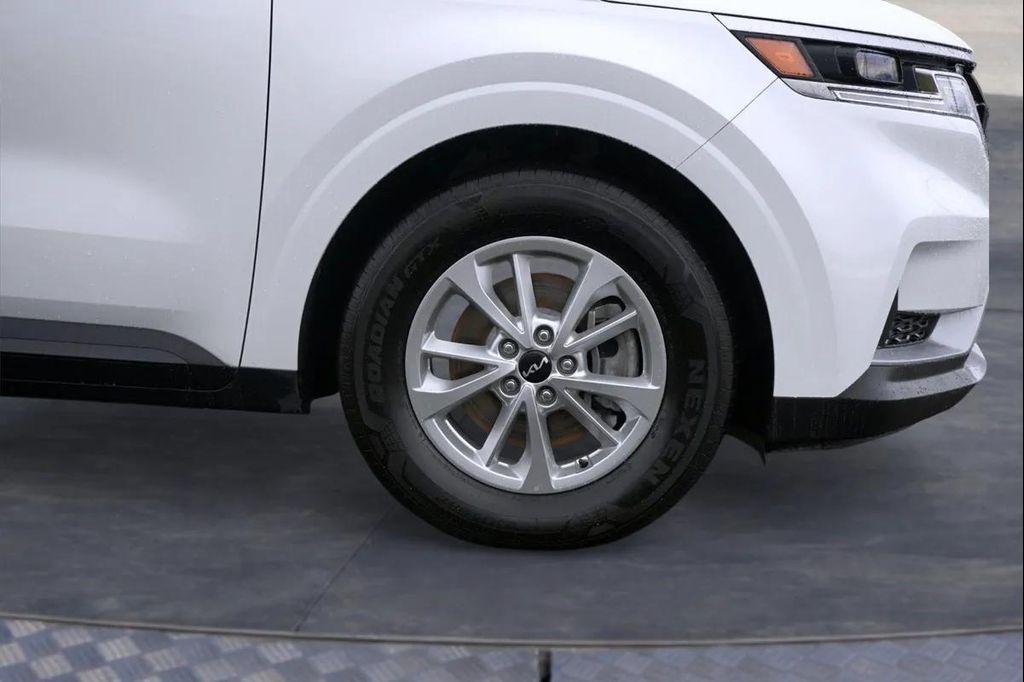 used 2024 Kia Carnival car, priced at $32,988