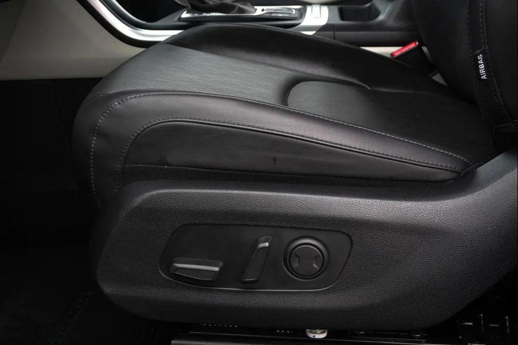 used 2024 Kia Carnival car, priced at $32,988