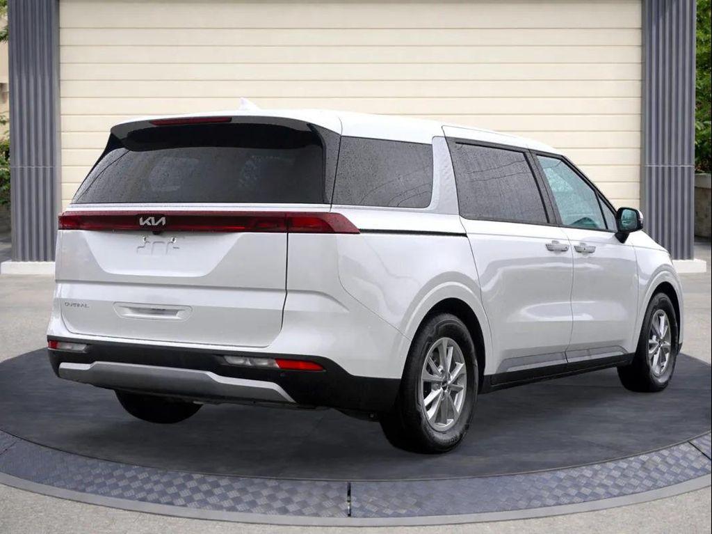 used 2024 Kia Carnival car, priced at $32,988