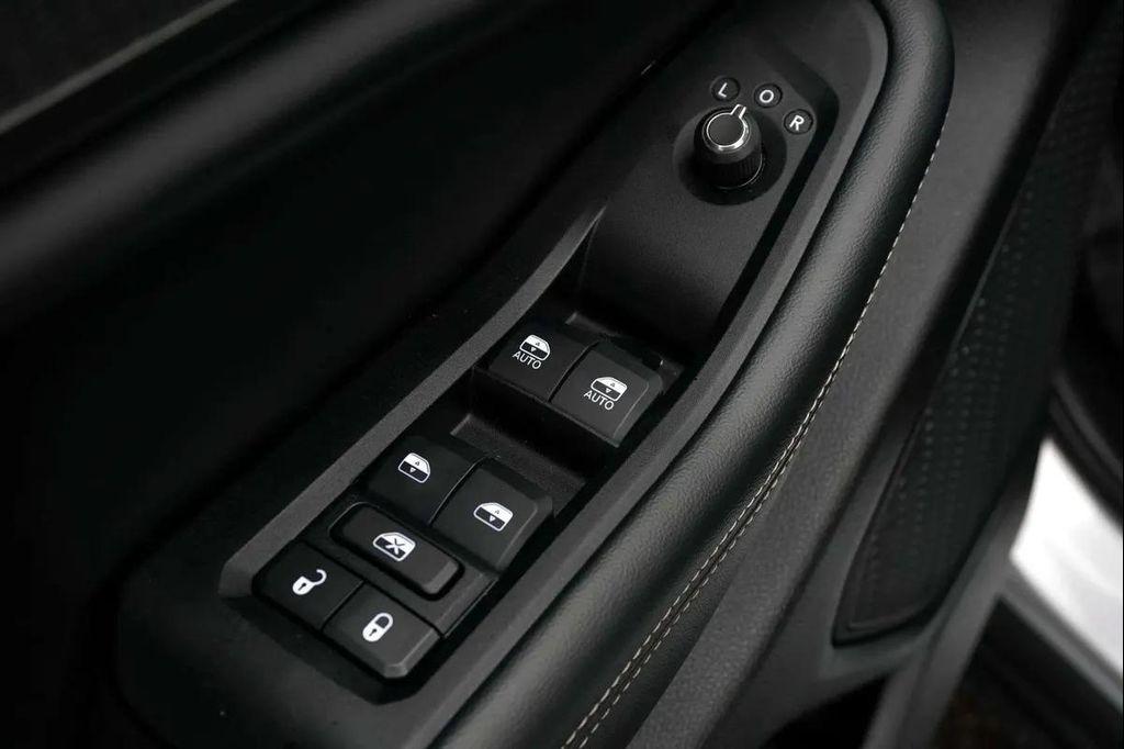 used 2024 Jeep Grand Cherokee L car, priced at $28,444