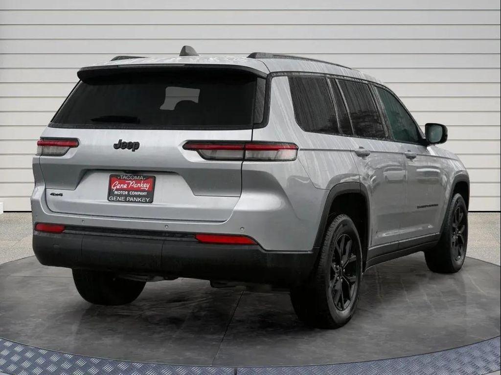 used 2024 Jeep Grand Cherokee L car, priced at $28,444