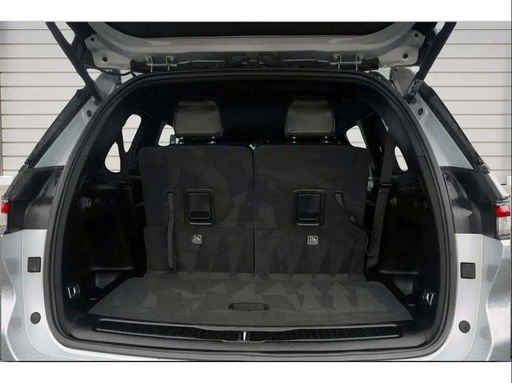 used 2024 Jeep Grand Cherokee L car, priced at $28,444