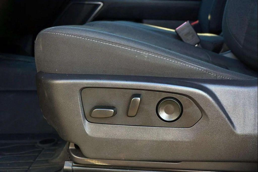 used 2024 Chevrolet Silverado 1500 car, priced at $34,888