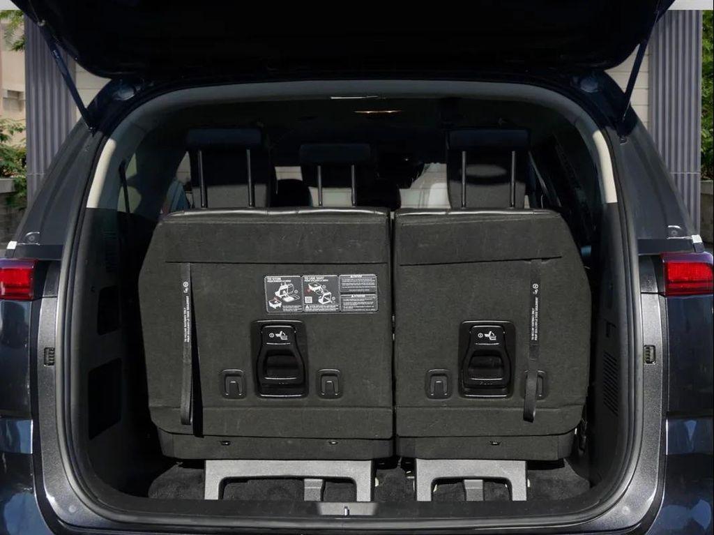 used 2024 Kia Carnival car, priced at $30,988