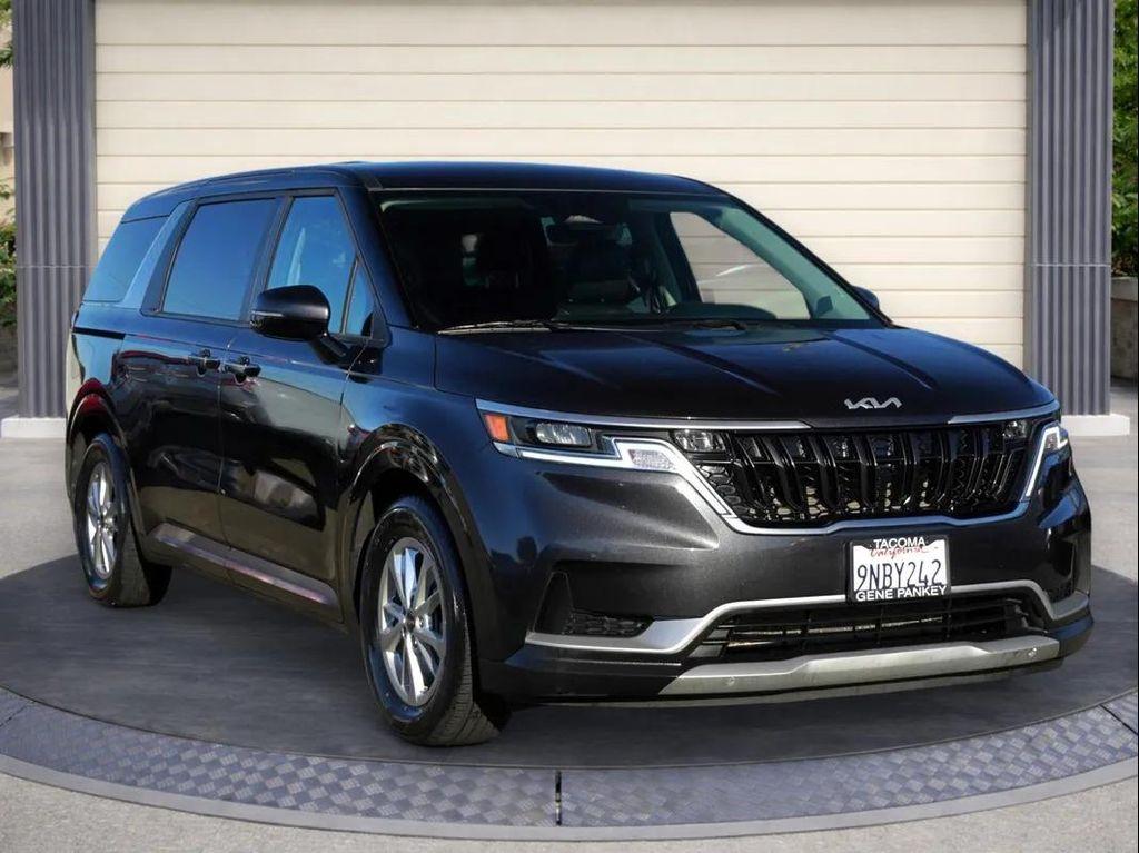 used 2024 Kia Carnival car, priced at $31,988