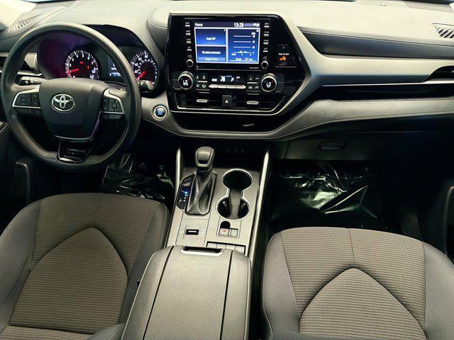 used 2021 Toyota Highlander car, priced at $24,899
