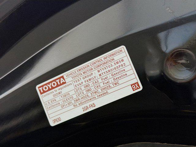 used 2021 Toyota Highlander car, priced at $24,899