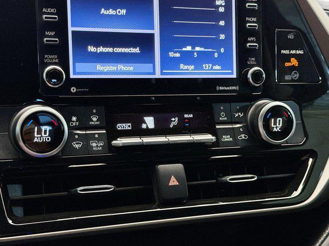 used 2021 Toyota Highlander car, priced at $24,899